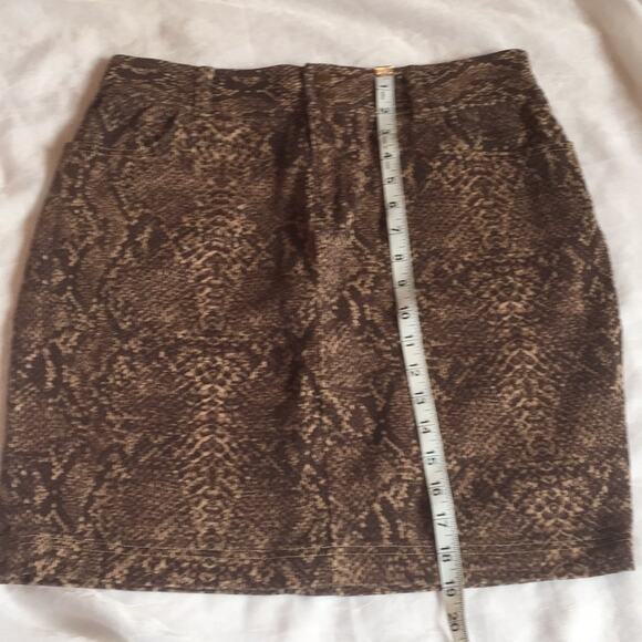 Chaps brown snakeskin patterned denim skirt, 8 B2G11 - Picture 4 of 5